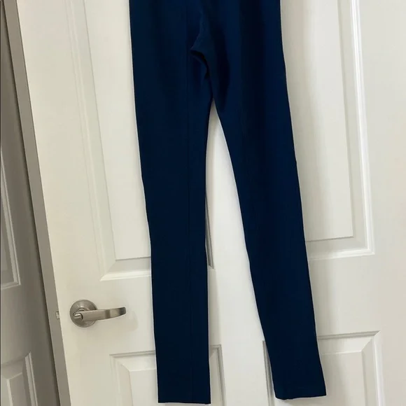 Hale Bob Blue Athletic Leggings M - Picture 3 of 5